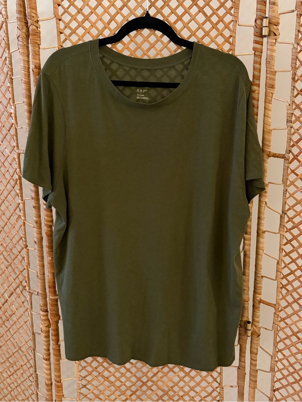 Women’s Olive Green Short Sleeve Crewneck Tee